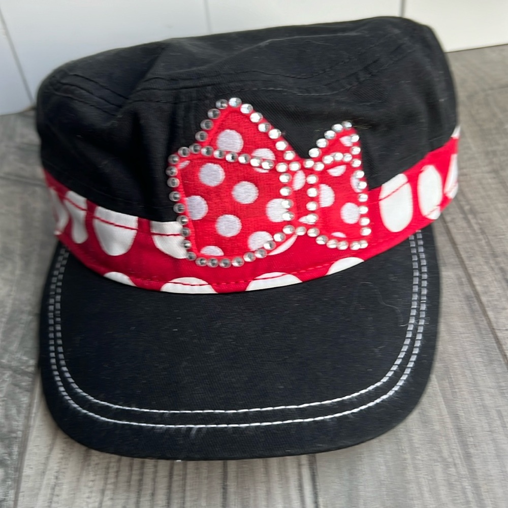 Minnie Mouse Disney Parks hat adult
